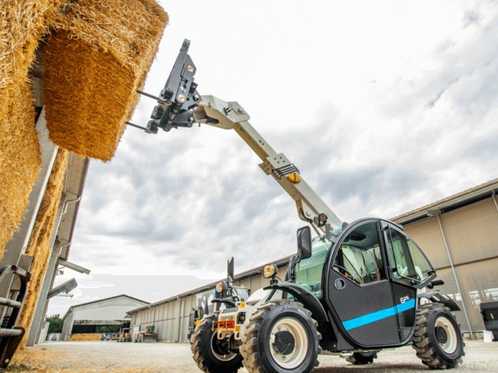 electric telehandler1