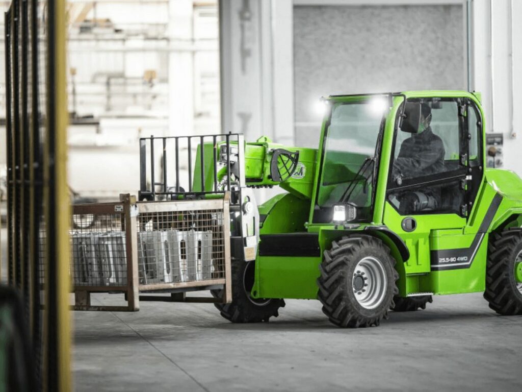 electric telehandler4