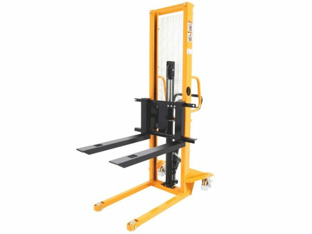 straddle stacker3