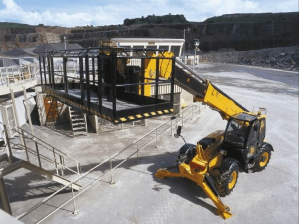 telehandler with man basket3